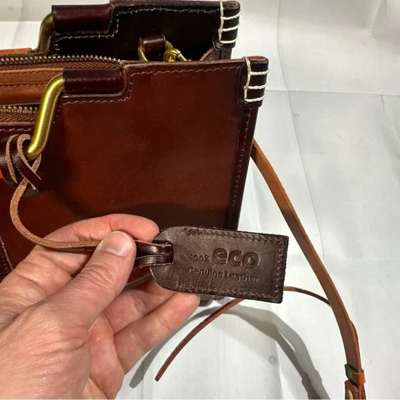 Old Trend Camden Convertible Medium Tote In Brown 100% Cowhide Leather MSRP $218 - Picture 8 of 16